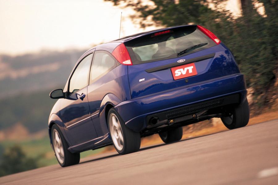  Ford Focus SVT 2002 года  (фото 49 из 98)